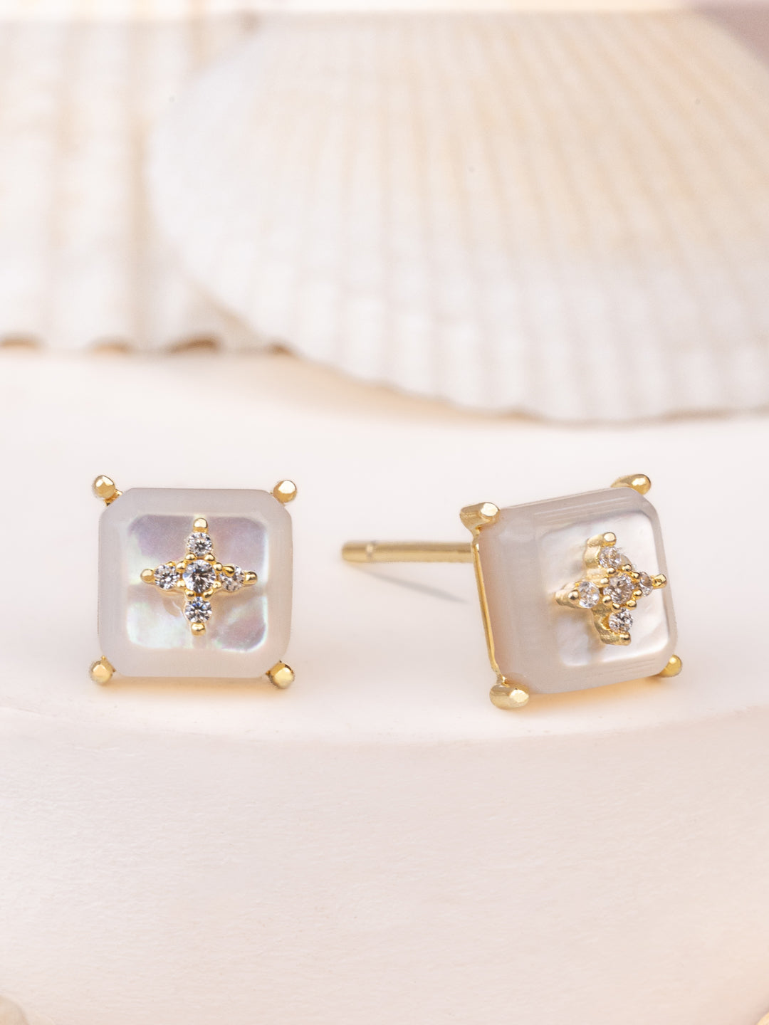 ELANE STUDS