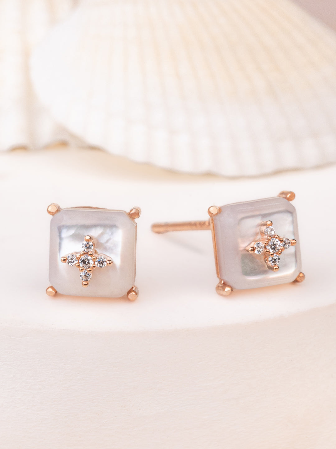 ELANE STUDS