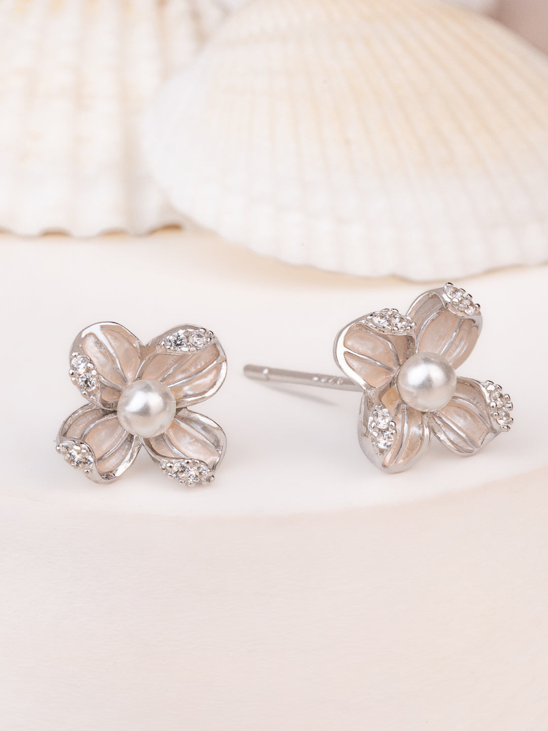 PEARL BUDS