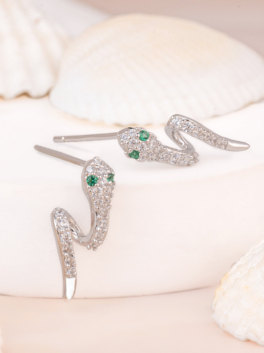 SERPENTINA STUDS