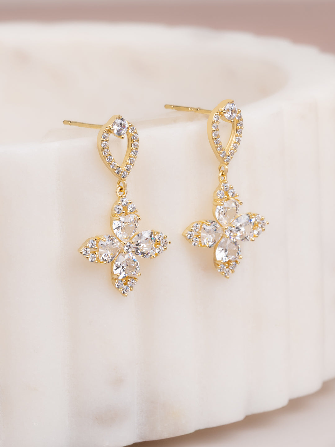 PETAL SPARK DANGLERS