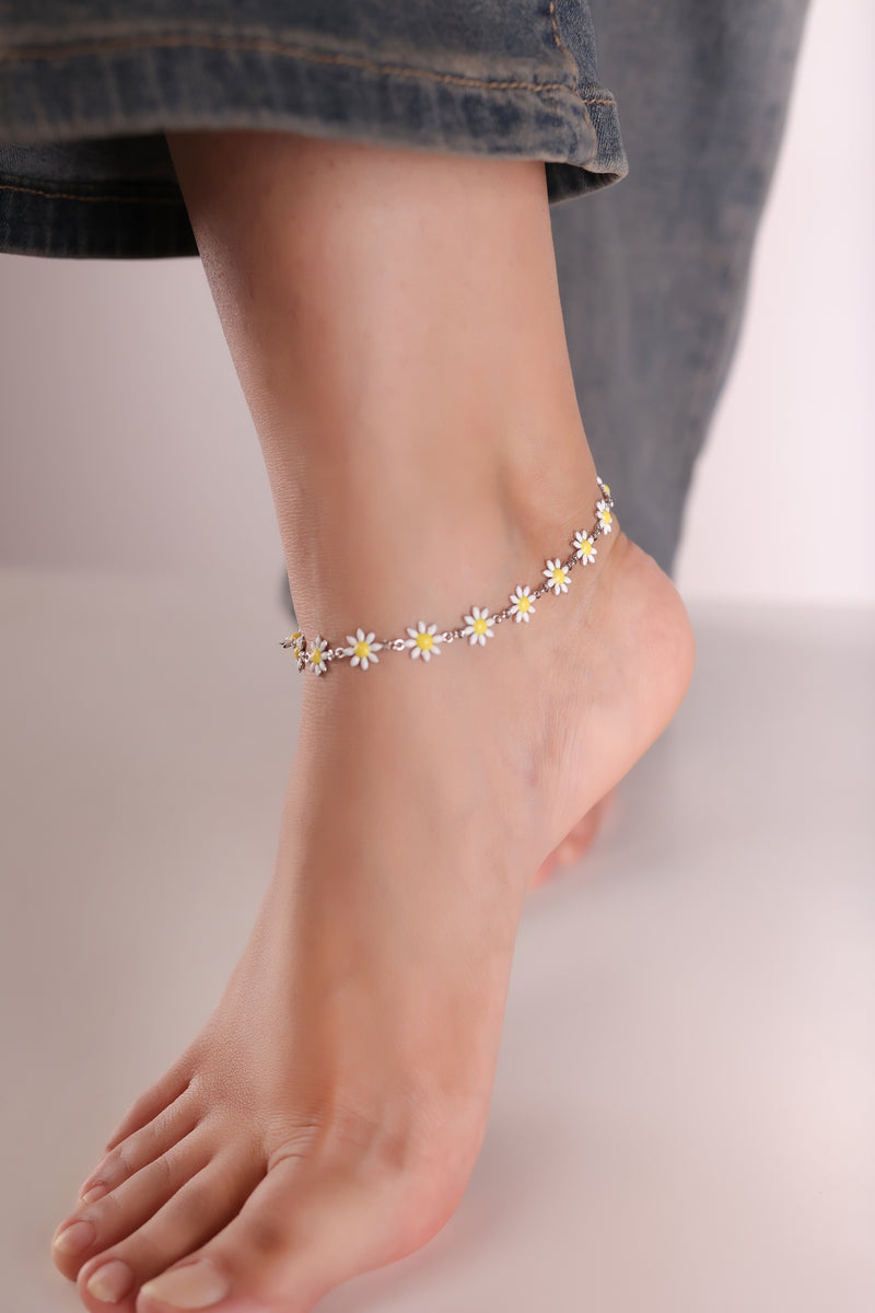 Daisy Bloom Silver Anklet